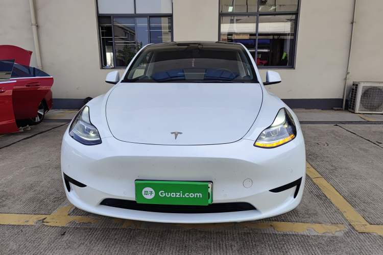 Used Tesla Model Y 2023 Rear-Wheel-Drive Version

