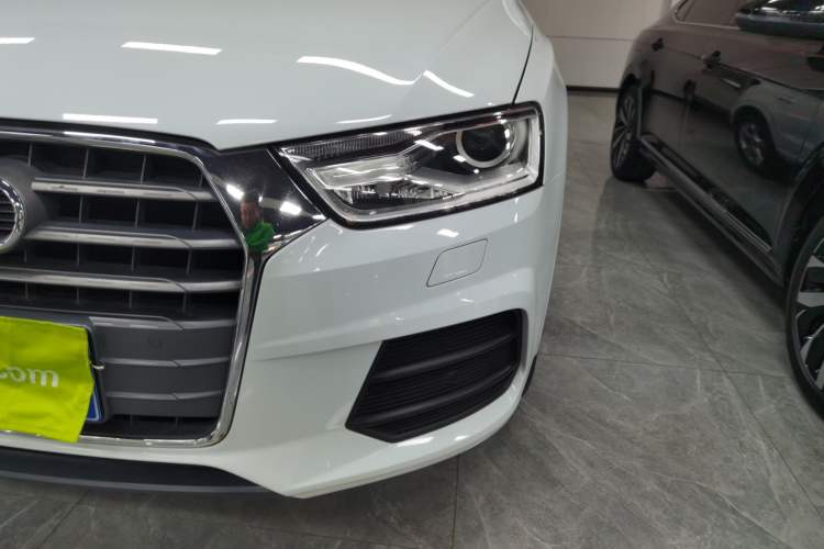 Used Audi Q3 2017 30 TFSI Fashion Model
