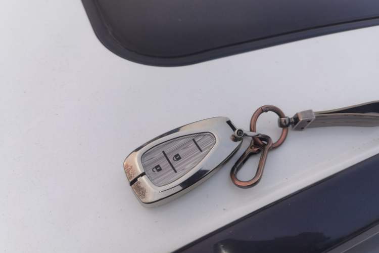 Used Chevrolet Orlando 2019 Redline 530T Automatic Enjoyment Version (5+2 Seating) China VI
