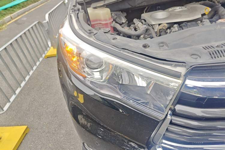 Used Toyota Highlander 2015 2.0T Four-Wheel Drive Luxury Edition 7-Seater
