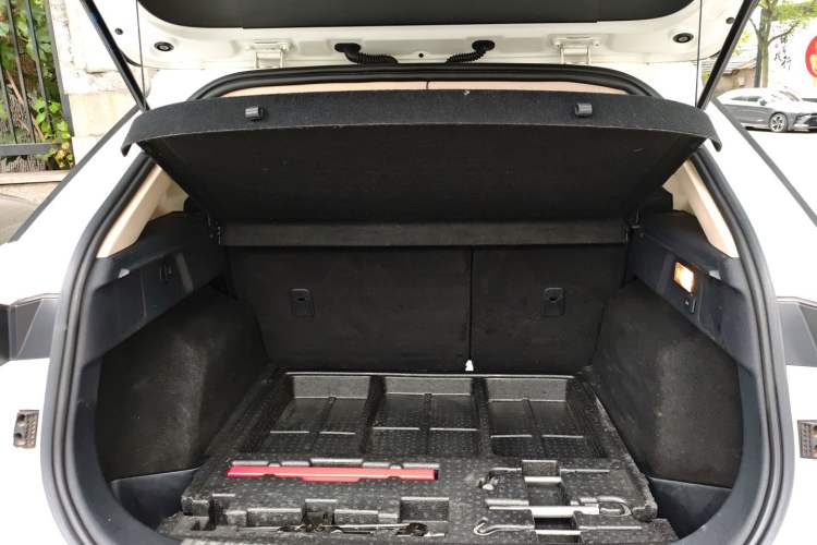 Used Bestune T77 2019 230 TID Automatic Luxury Version National V
