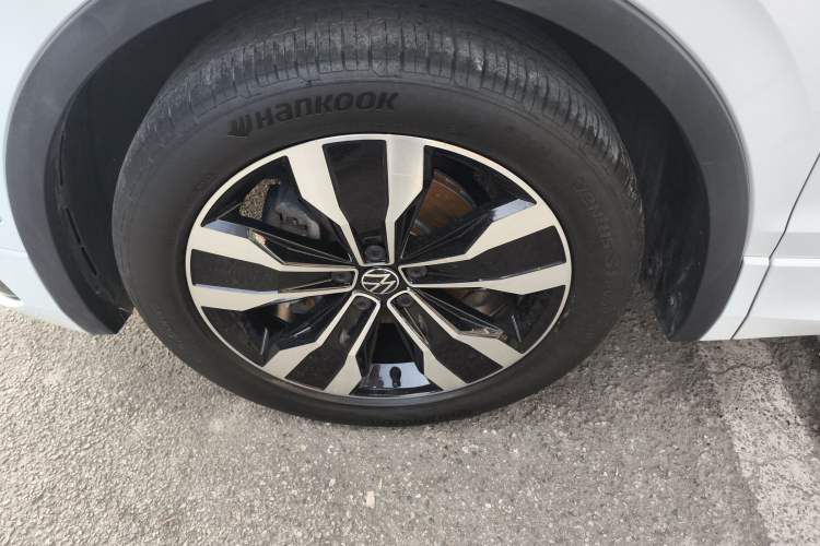 Used Volkswagen Tiguan L 2023 330TSI Automatic Two-Wheel Drive R-Line Enjoyment Edition
