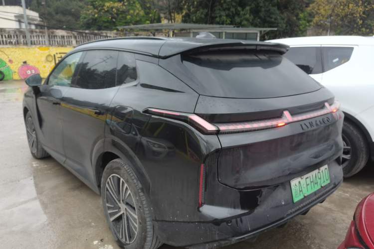 Used Lynk & Co 08 EM-P 2023 120km Long-Range Pro