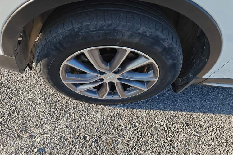 Used Geely Auto Emgrand X7 Sport 2018 1.8TD Automatic Two-Wheel Drive Smart 4G Connected Version