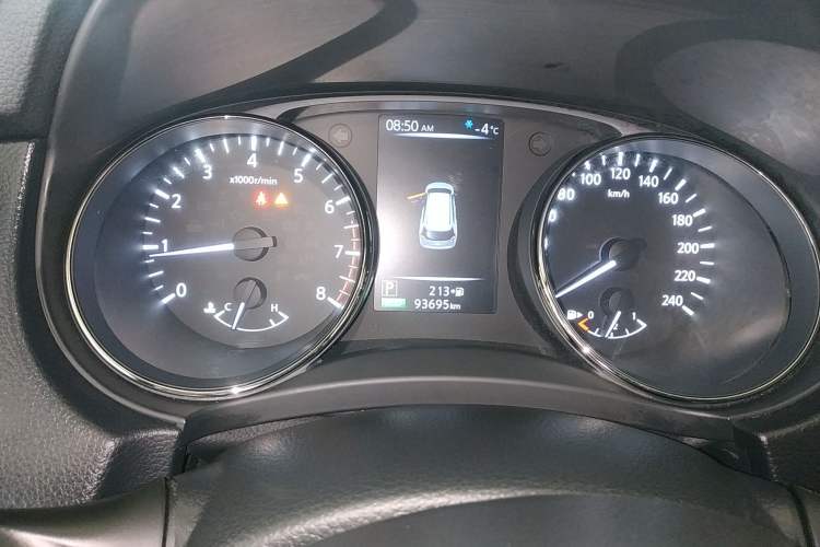 Used Nissan X-Trail 2019 2.0L CVT Smart Connect Comfort Edition 2WD
