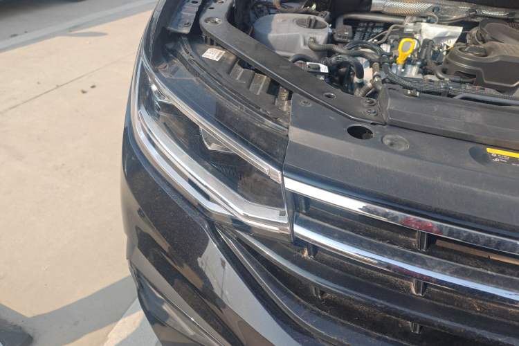 Used Volkswagen Tiguan L 2024 300TSI Automatic Two-Wheel Drive Smart Edition
