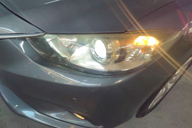 Used Mazda Atenza 2014 2.0L Blue Sky Luxury Edition