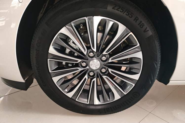 Used Buick GL8 2022 ES Land Cruiser 653T Luxury Model
