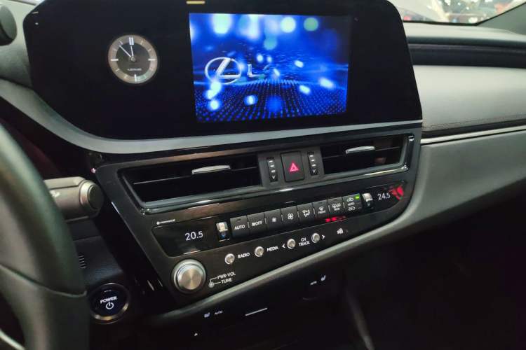 Used Lexus ES 2021 300h Excellence Edition