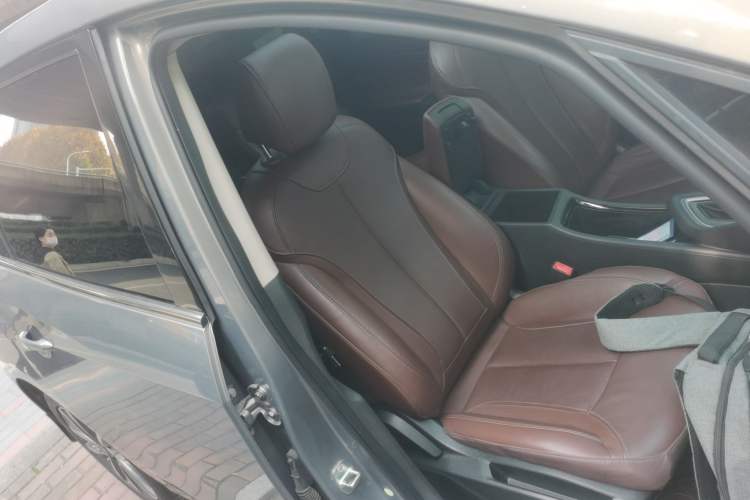 Used Buick GL6 2019 18T 6-Seater Connected Luxury Version China VI Standard
