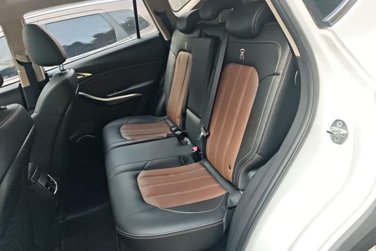 Used BYD Song New Energy 2017 Song DM 1.5TID All-Wheel Drive Luxury Model
