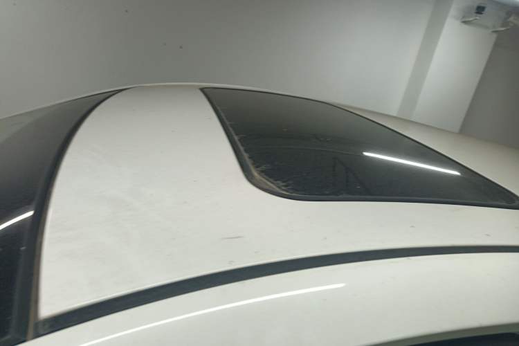 Used Kia K2 2012 Hatchback 1.6L AT Premium Commemorative Edition
