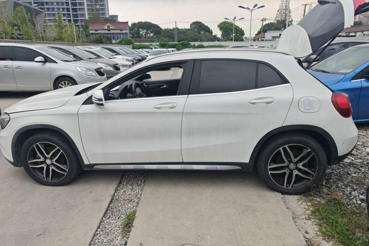 Used Mercedes-Benz GLA 2015 GLA 220 4MATIC Fashion Model