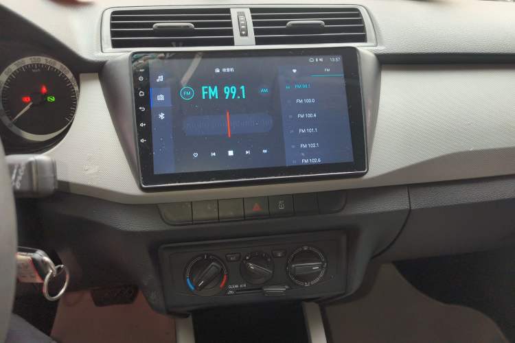 Used Skoda Fabia 2017 1.4L Automatic Car Enjoy Edition
