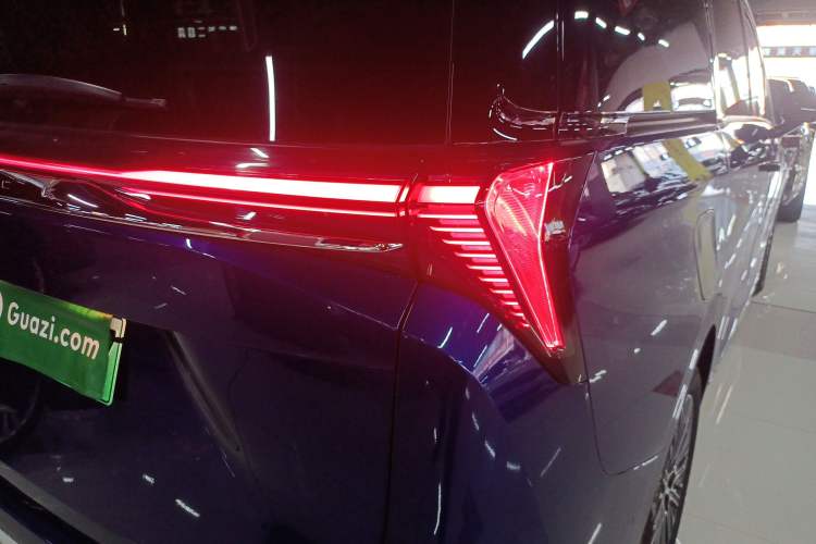 Used Buick GL8 New Energy 2024 Lu Zun Luxury Edition 7-Seater