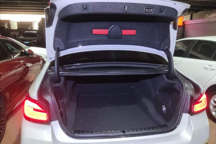 Used BMW 5 Series 2023 Restyled 530Li Leading Edition M Sport Package
