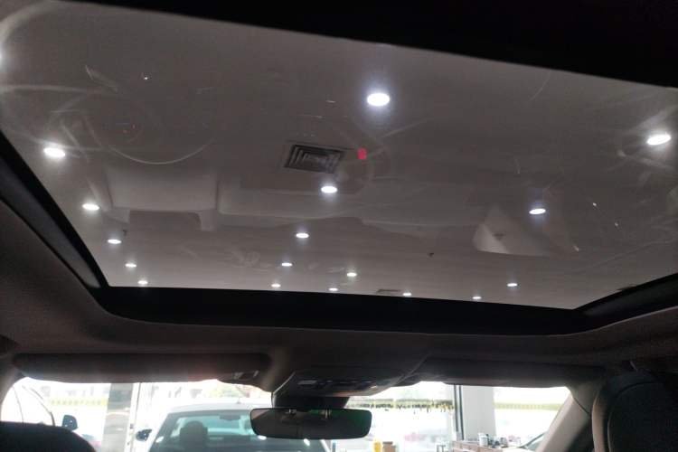 Used Toyota Highlander 2022 Dual-Engine 2.5L Four-Wheel Drive Prestige Version 7 Seats