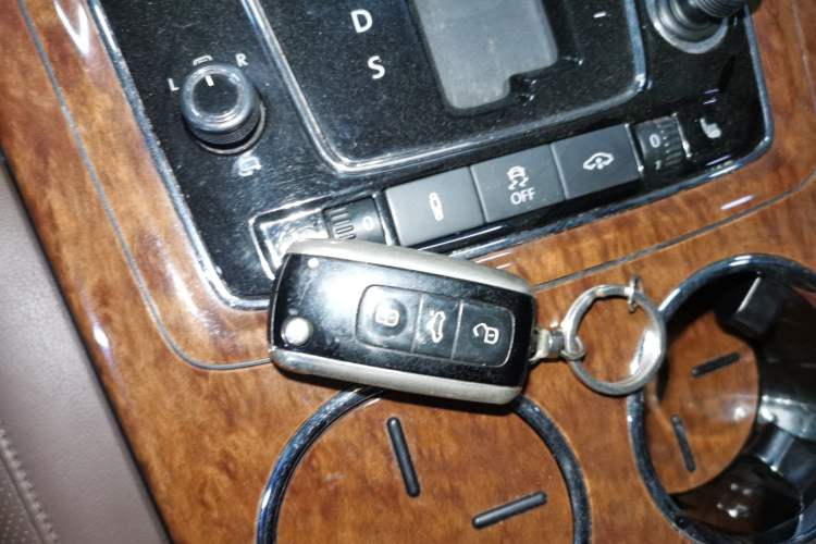 Used Volkswagen Phaeton 2014 3.0L Business Model