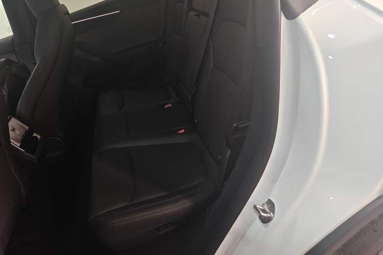 Used Tesla Model Y 2026 Rear-Drive Model