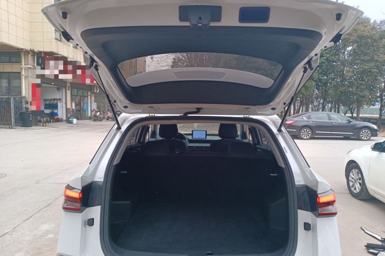 Used Wuling Alvez 2022 1.5L Manual Free-Style Model