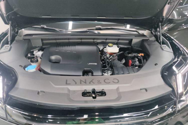 Used Lynk & Co 08 EM-P 2023 245km Ultra-Long Range Halo
