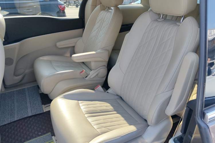 Used Buick GL8 2023 Land Executive Class 652T Luxury Model