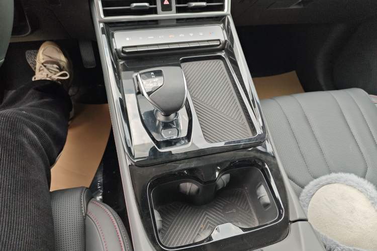 Used JETOUR Dashing 2025 1.5T DCT Ultimate Edition
