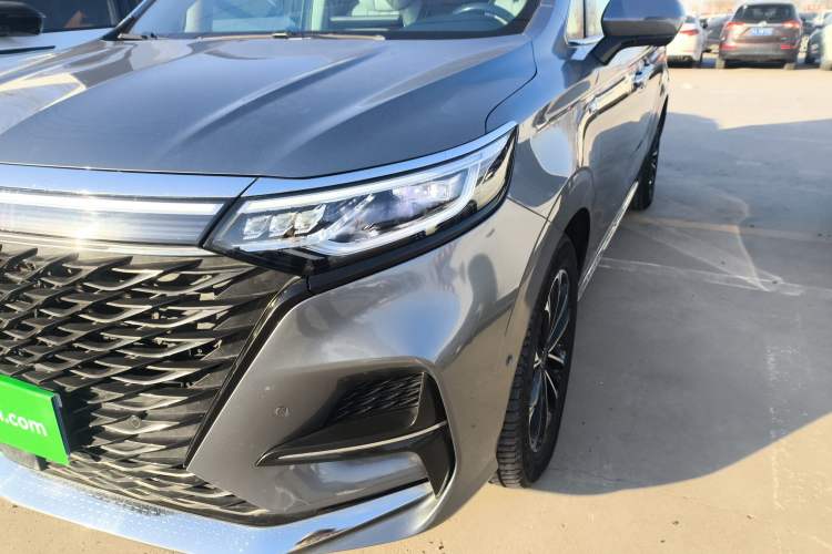 Used Roewe iMAX8 2021 400TGI Supreme Series Ultimate Edition
