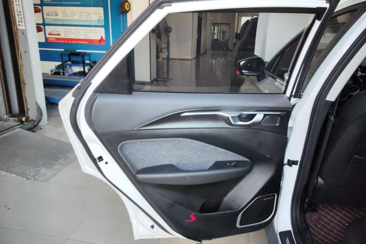 Used Geometry C 2022 Blueberry C400
