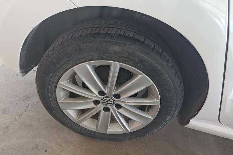 Used Volkswagen Polo 2014 1.6L Automatic Comfort Edition
