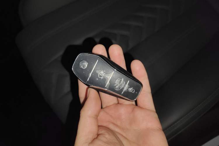 Used BYD Song L DM-i 2025 Intelligent Driving Version 160 km Beyond-Range Type
