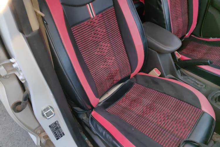 Used Wuling Hongguang 2019 1.5L S Standard Version China VI LAR
