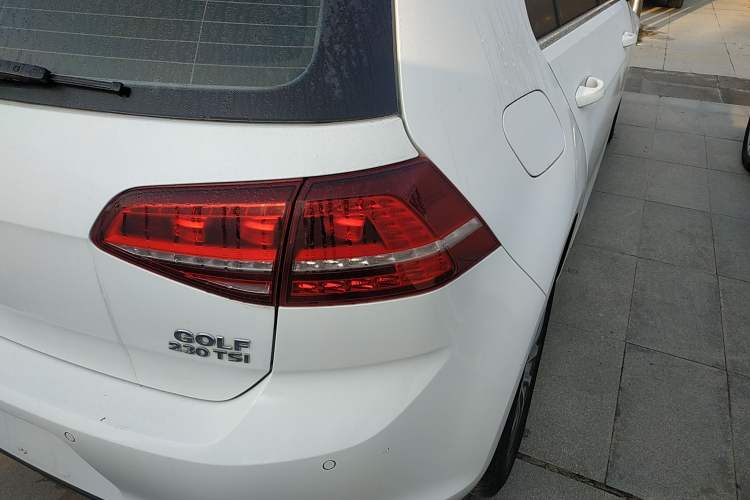 Used Volkswagen Golf 2017 230TSI Automatic Comfort Edition – Celebrating Milestone of One Million Units