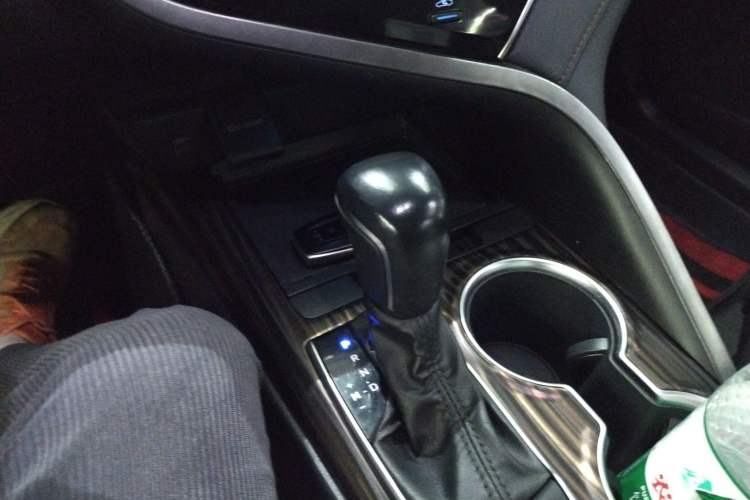 Used Toyota Camry 2019 Revised Version 2.0G Luxury Edition
