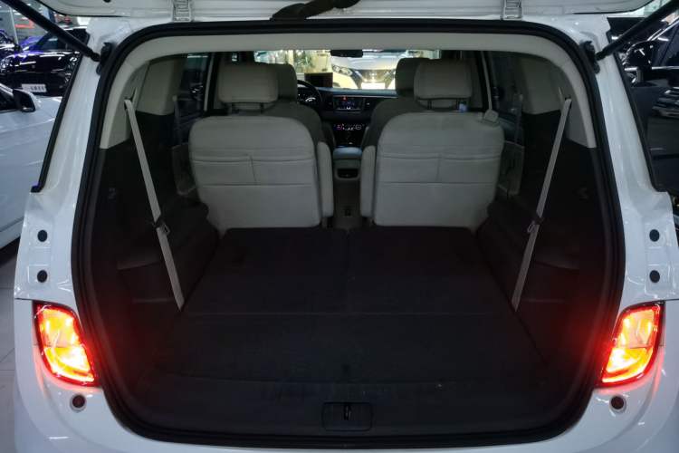 Used Buick GL6 2018 18T 6-Seater Elite Model