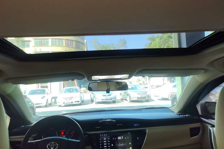 Used Toyota Corolla 2014 1.6L CVT GL-i Leather Edition
