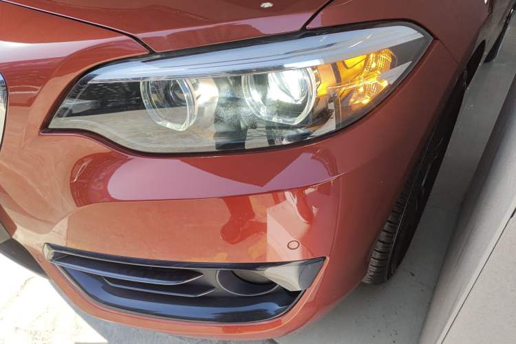 Used BMW 2 Series 2018 220i Convertible Coupe Sports Design Package
