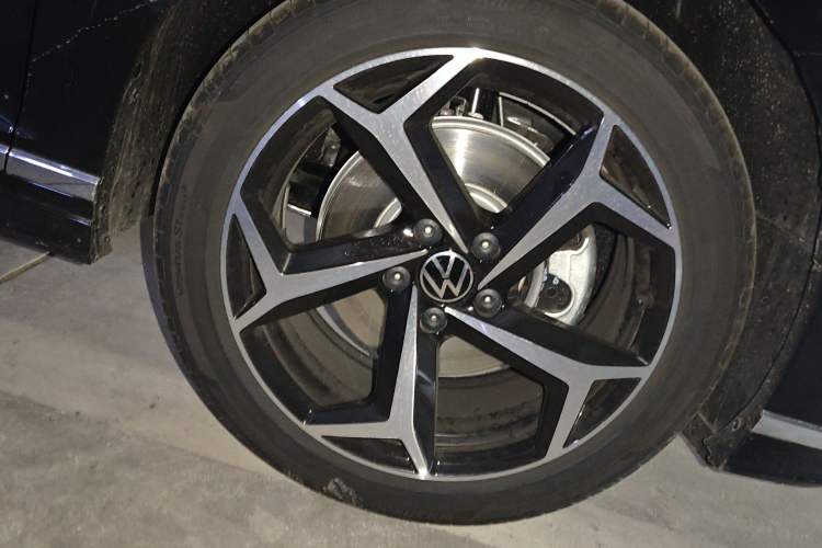 Used Volkswagen Magotan 2026 30 Million Vehicles Selected Model 280TSI DSG Luxury Edition
