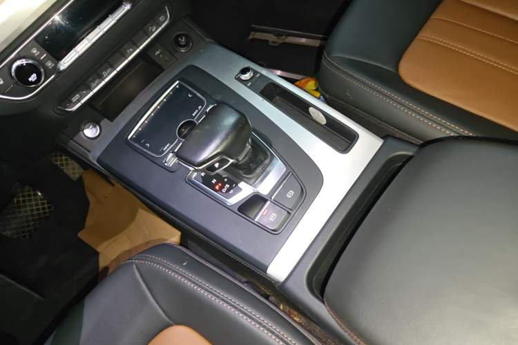 Used Audi Q5L 2020 Updated 40 TFSI Prestige Fashion Edition
