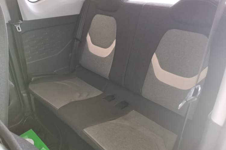 Used Chery QQ Ice Cream 2022 170km Sundae Phosphate Lithium-Ion
