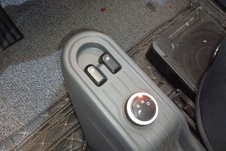 Used Wuling Hongguang MINIEV 2021 Macaron Premium Model – Lithium Iron Phosphate