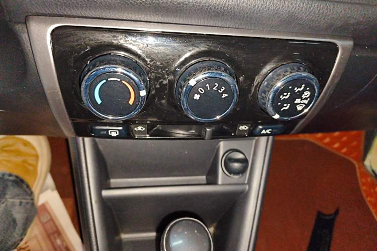 Used Toyota YARiS L 2020 X-Trail X 1.5L CVT Leading Edition