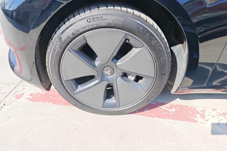 Used Tesla Model 3 2022 Rear-Wheel-Drive Version
