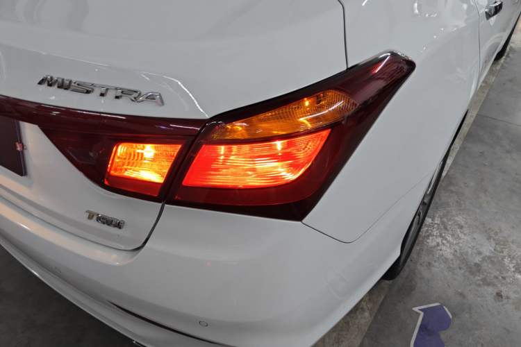 Used Hyundai Mistra 2019 1.8L Automatic Smart GLS Commemorative Model China VI Standard
