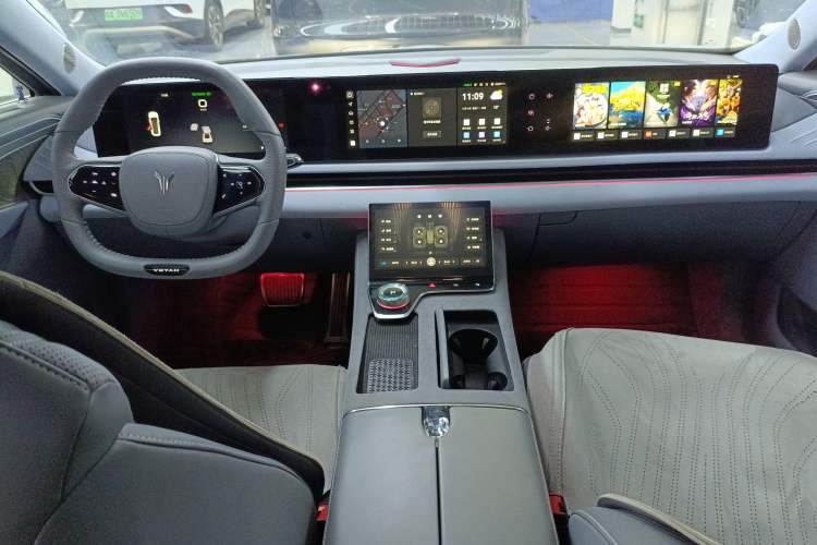 Used VOYAH PASSION 2023 Four-Wheel Drive Standard Edition
