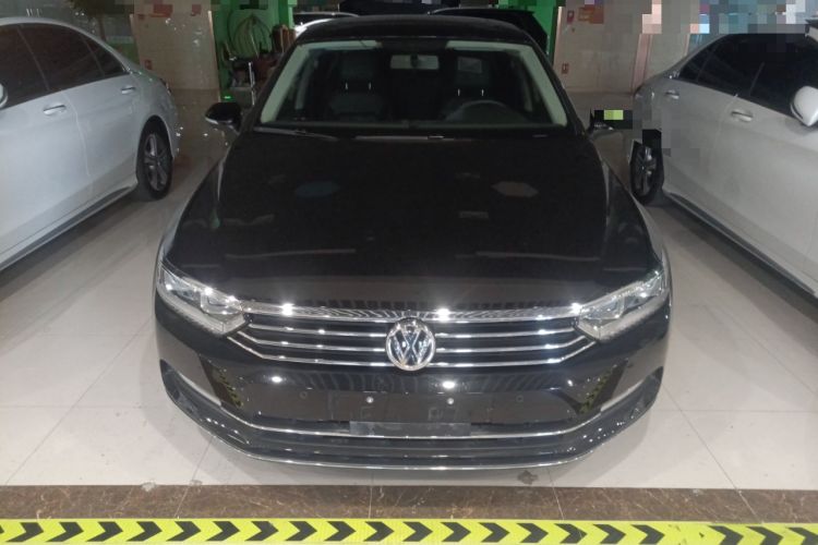Used Volkswagen Magotan 2019 330TSI DSG Leading Model China VI Standard