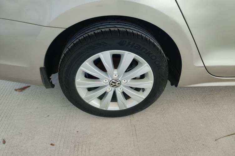 Used Volkswagen Sagitar 2014 Revised Version 1.4TSI Automatic Luxury Edition
