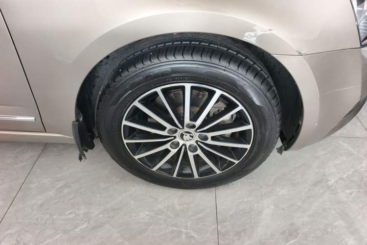 Used Skoda Octavia 2019 1.5L Automatic Smart Drive Luxury Edition China VI Standard