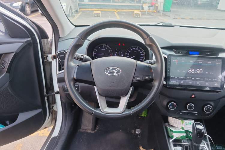 Used Hyundai ix25 2015 1.6L Automatic Two-Wheel Drive Smart GLS Trim