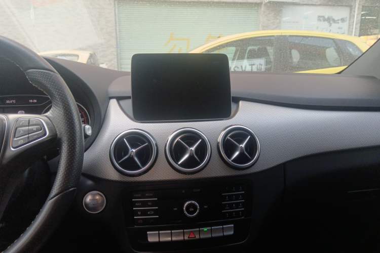 Used Mercedes-Benz B-Class 2017 B 200 Fashion Model
